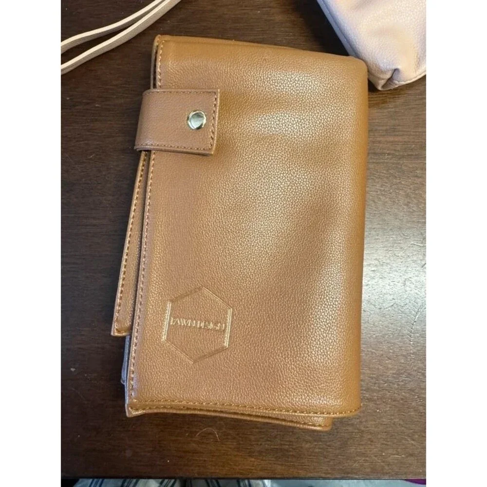 Diaper bag with accessories